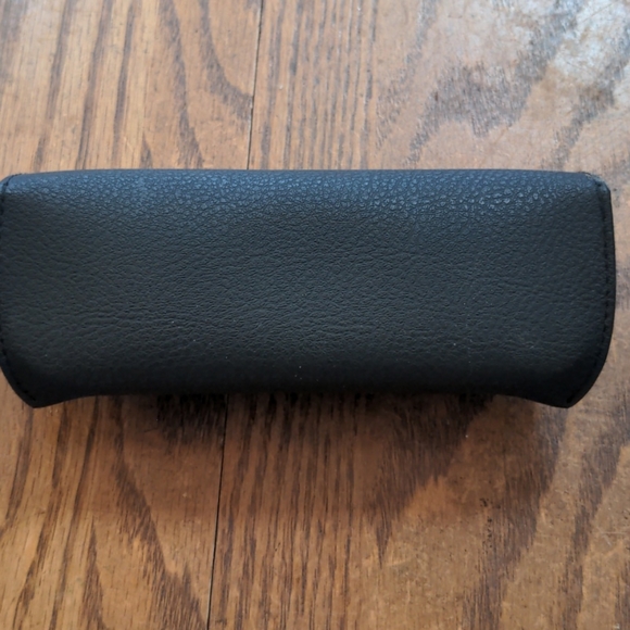 Ray-Ban Case - Picture 2 of 3